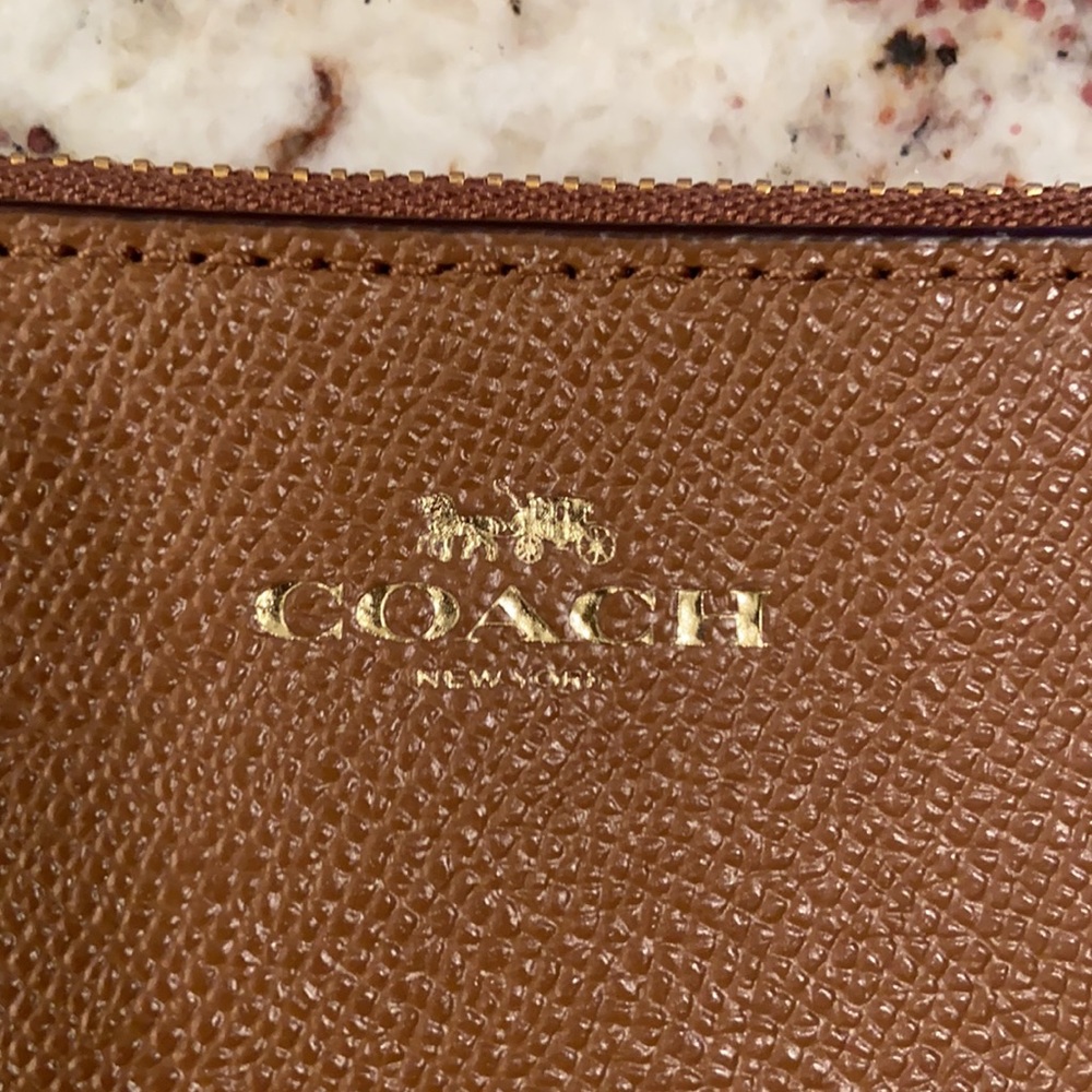 Coach Wristlet - Picture 7 of 7